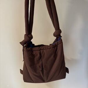 Olend Ona Bag in Chocolate with blue insert organizer